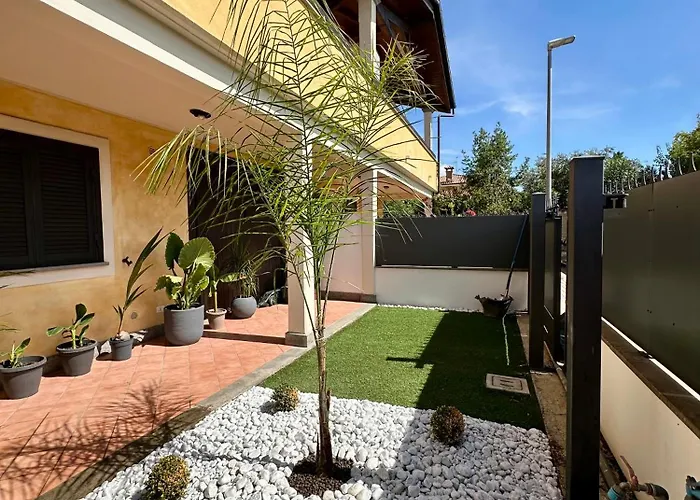 Villa Seaside Haven - Private Retreat With Garden In Anzio